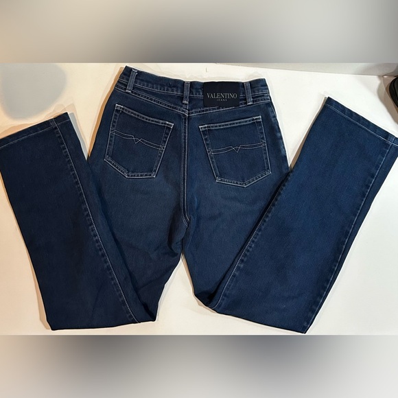 Authentic Women’s Valentino Jeans medium-dark wash, mid rise. Size 28 - Picture 5 of 14